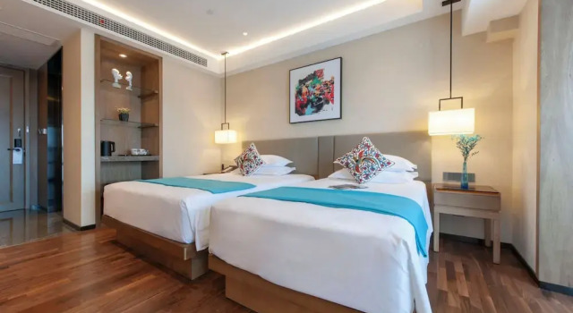 Трёхместный семейный номер Standard SSAW Boutiquel Hotel Xizi