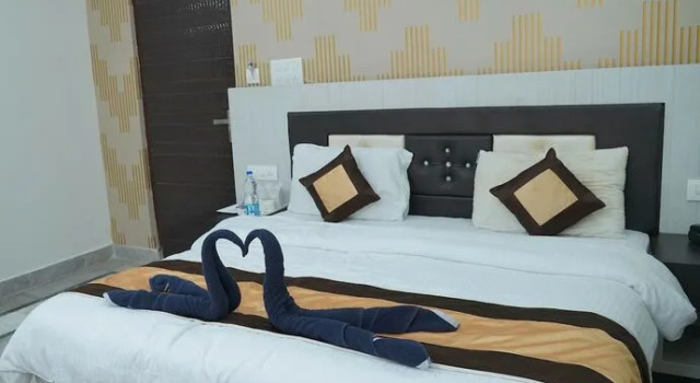 FabHotel Pink Park, Rezervovat Hotel Kangra Himachal Pradesh