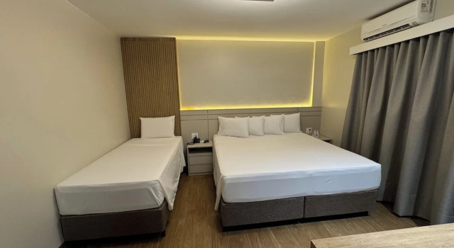 Трёхместный номер Luxury HD Plaza Hotel