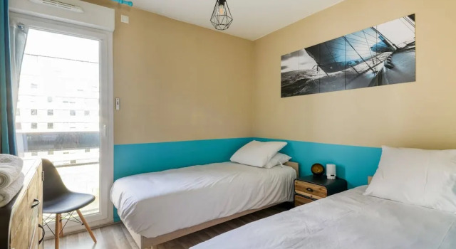 Spacious Apartment With Stunning View of Paris la Défense Fits up to 8, Забронировать Апартаменты/квартира Апартаменты Нантер, рядом с Парк Андре Мальро, Апартаменты/квартира