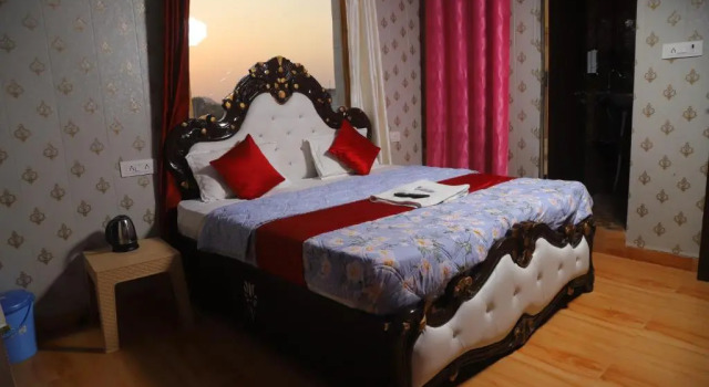 Номер Deluxe Hotel Krishna Manu Palace