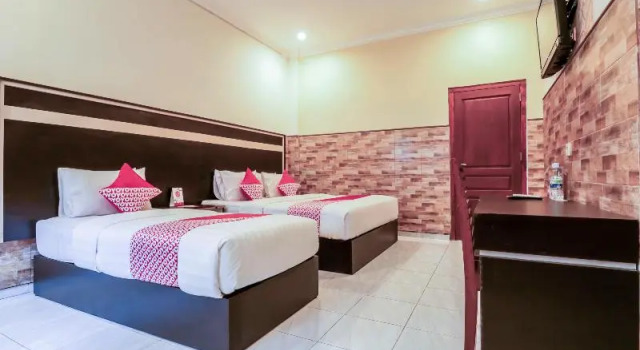 Номер Standard OYO 1117 New Garuda Hotel