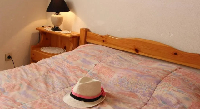 Maison Fleury-Saint-Pierre-la-Mer, 3 pièces, 6 personnes - FR-1-229D-81, Rezervovat Hotel Hotely v Fleury s parkováním, Parkování