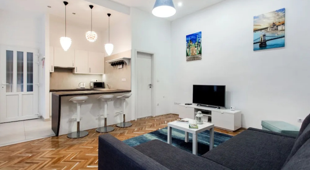 Апартаменты Rumbach 7 Apartment