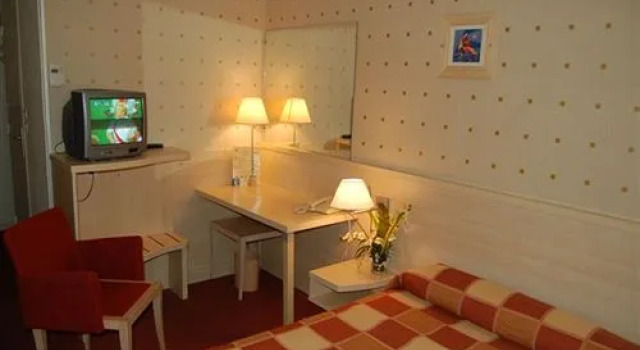 Hotel Athena