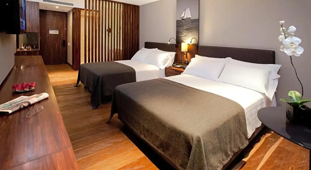 Полулюкс Standard Hotel Estelar Parque de la 93