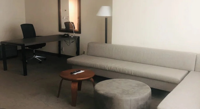 Двухместный полулюкс Wyndham Monterrey Ambassador Centro