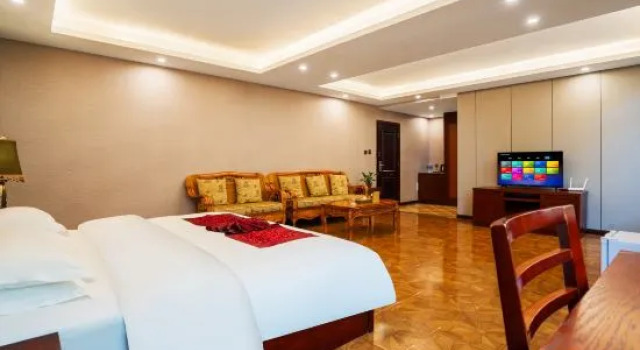 Люкс Comfort Jinggu Yingjiang International Hotel