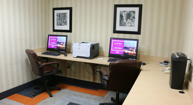 Hampton Inn Bowling Green, Забронировать Отель Боулинг-Грин штат Огайо, рядом с Stroh Center
