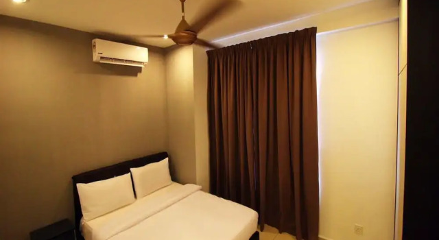 Студия Luxury StayNest Suites at Gurney Drive