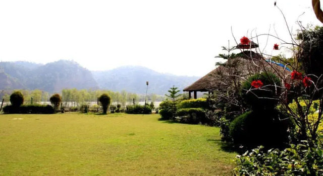 United 21 Wildlife Resort, Rezervovat Lázně / Resort Ramnagar Uttarakhand