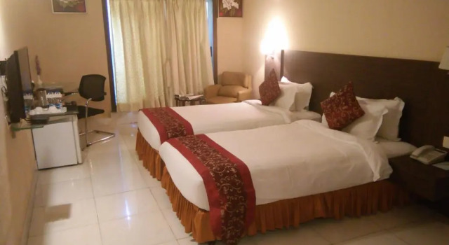 The Stadel, Boek Hotel Calcutta 