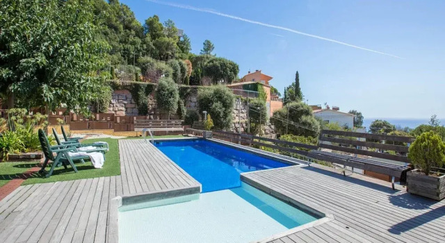 Вилла 4-bedroom Villa in Lloret de Mar