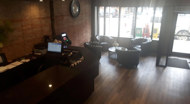 Commercial Hotel