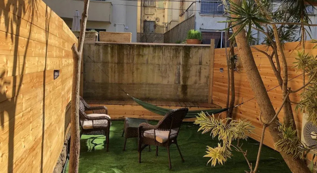 Апартаменты Economy Stylish apt next to bograshov