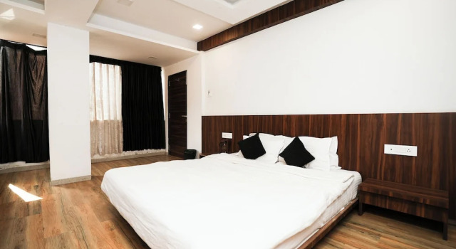 Номер Superior Hotel Sai Executive Near Holy Cross Church Mahabaleshwar