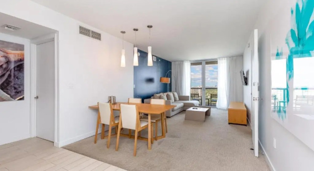 2/2 Miami - Panoramic views at Beachwalk Resort 27th for 6 guests by Ammos VR, Забронировать Курортный отель Курортные отели Халландейл-Бич, Курортный отель
