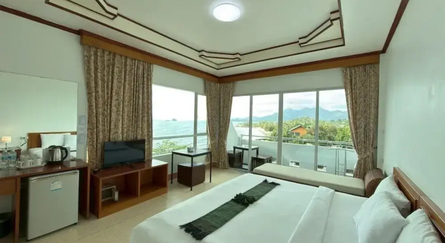 Двухместный номер Superior с балконом Mam Kai Bae Beach Resort