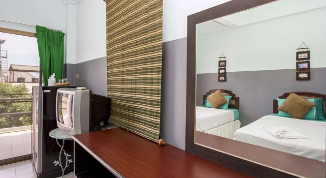 Baan Lukkan Hostel, Забронировать Хостел Патонг-Бич остров Пхукет