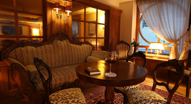 Alpen Suite Hotel