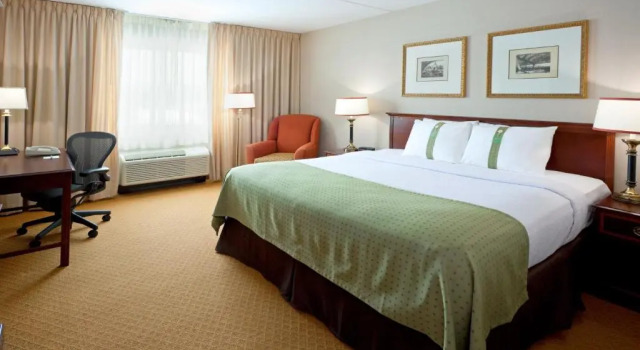 Люкс Holiday Inn Budd Lake - Rockaway Area by IHG
