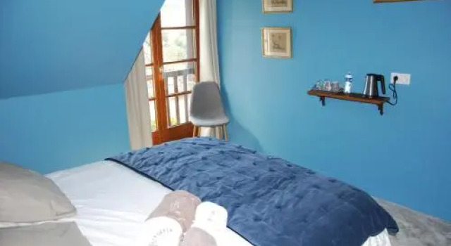 La Bergerie - Gîte et Chambres dHôtes - Piscine Chauffée, Book Hotel Hotels in Brittany with a Pool, Swimming Pool