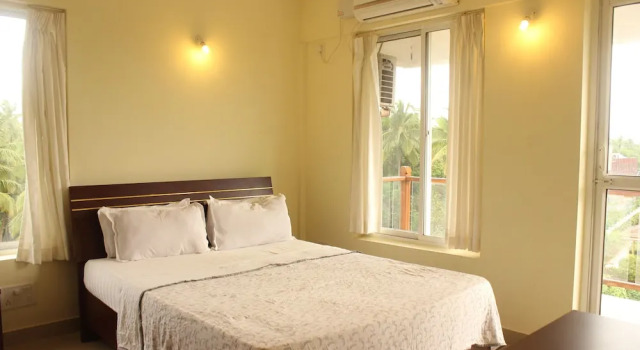 OYO 6221 Home Spacious 3BHK Vagator Beach, Varaa Hotelli Vagator Pohjois-Goa