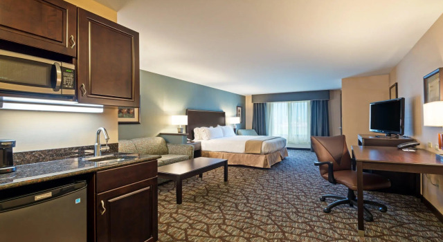 Номер Superior Holiday Inn Express Hotel & Suites Butte by IHG