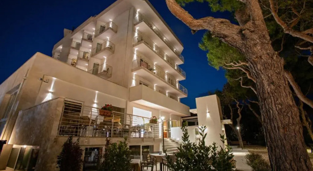 Hotel Velia, Rezervați Hotel Grottammare Marche Coast
