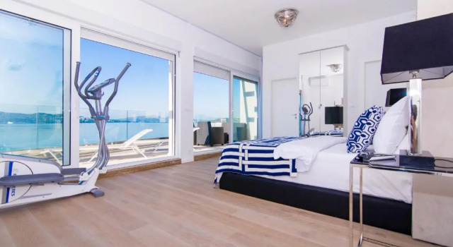 Вилла с 5 комнатами рядом с пляжем Livingstone Beach House