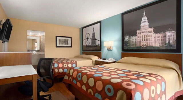 Люкс Super 8 by Wyndham Austin Downtown/Capitol Area