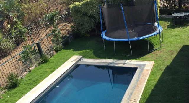 Incredible weekend house, Book Hotel Hoteller i Jiutepec med pool, Swimmingpool