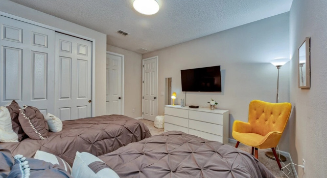 Коттедж с 5 комнатами Solara Resort 9047
