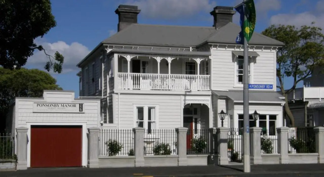 Ponsonby Manor