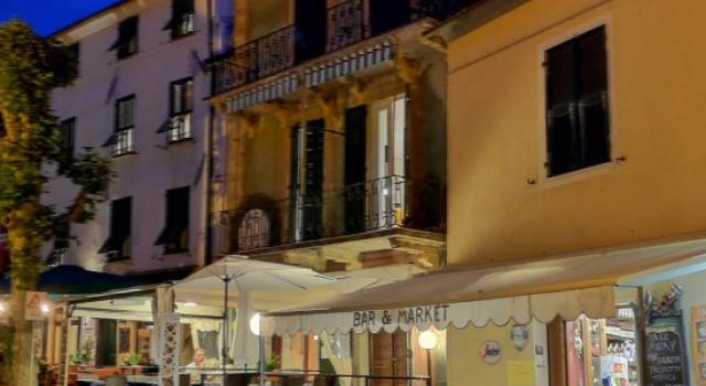 Via ROMA 52 Large Apartament (up to 8), Rezervați Apartament Monterosso al Mare Cinque Terre