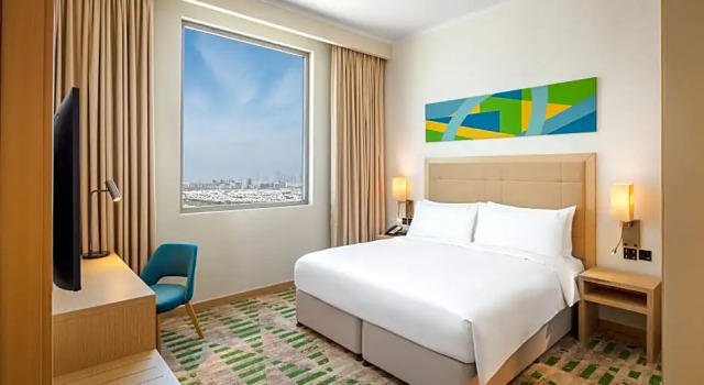 Двухместный номер Standard с видом на город Holiday Inn Hotel & Suites Dubai Science Park by IHG