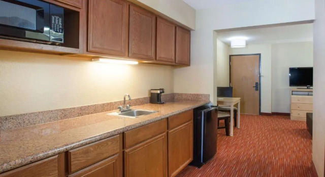 Четырёхместный люкс c 1 комнатой Hawthorn Extended Stay by Wyndham Corpus Christi