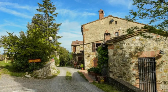 Апартаменты Agriturismo Antico Borgo Montacuto