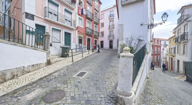 Alfama Light-Filled Apartment, By TimeCooler