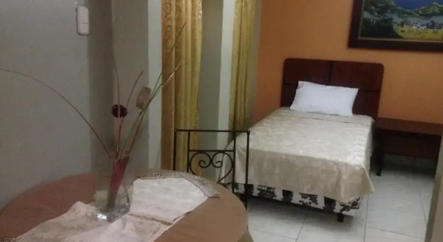 Номер Comfort Tropical Inn