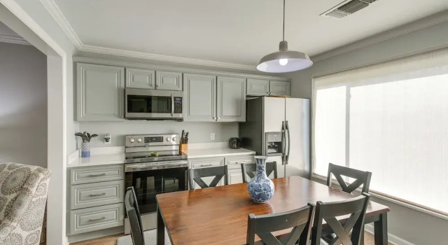 Апартаменты с 2 комнатами 4 Mi to Beach: St Simons Island Golf Course Condo