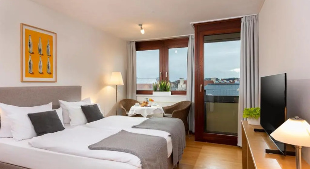 Апартаменты с балконом Hotel Aquino Berlin