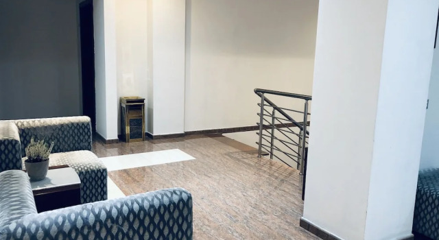 Двухместный номер Classic с балконом и с видом на сад Hotel Arifi