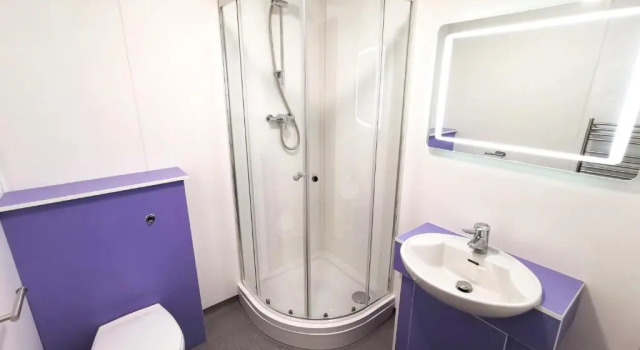 Кровать в общем номере (женский номер) Cwtsh Hostel Central Swansea, Social & Modern, Near Train Station
