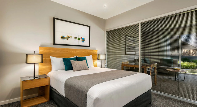 Апартаменты Quest Brighton on the Bay