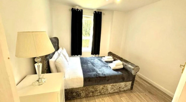 3 Bedroom Riverview Flat Canary Wharf Free Parking, Забронировать Апартаменты/квартира Лондон Большой Лондон, рядом с Парк и ферма «Мадшут»