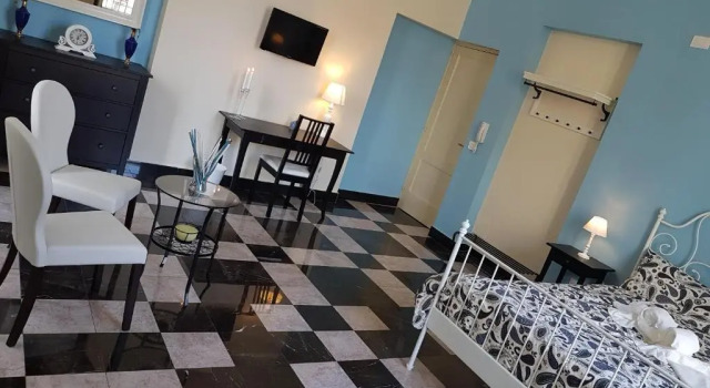 Standard Doppel Zimmer mit Balkon Central Suites Catania