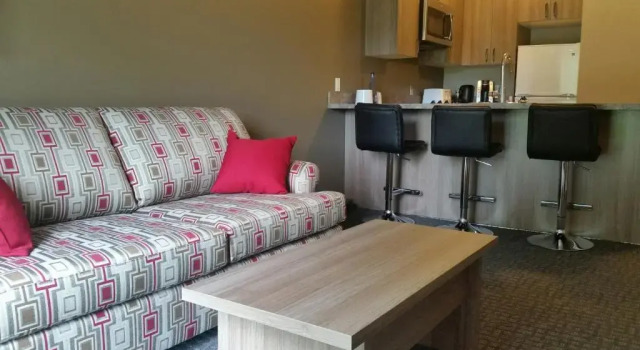 Люкс Super 8 by Wyndham Mont Laurier