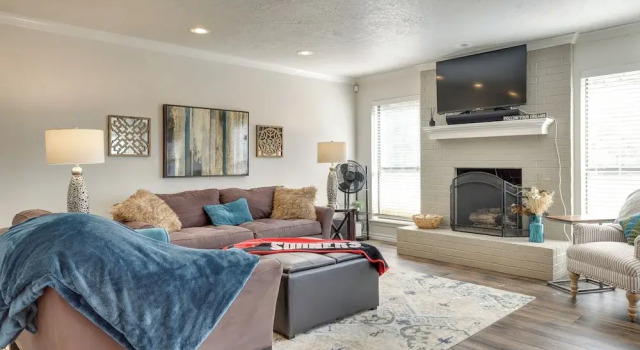 < 1 Mi to OU Campus - Norman Vacation Rental, Rezerwuj Hotel Norman Oklahoma, w pobliżu Soccer Complex