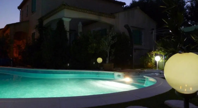 Chez Patrick Roujan
